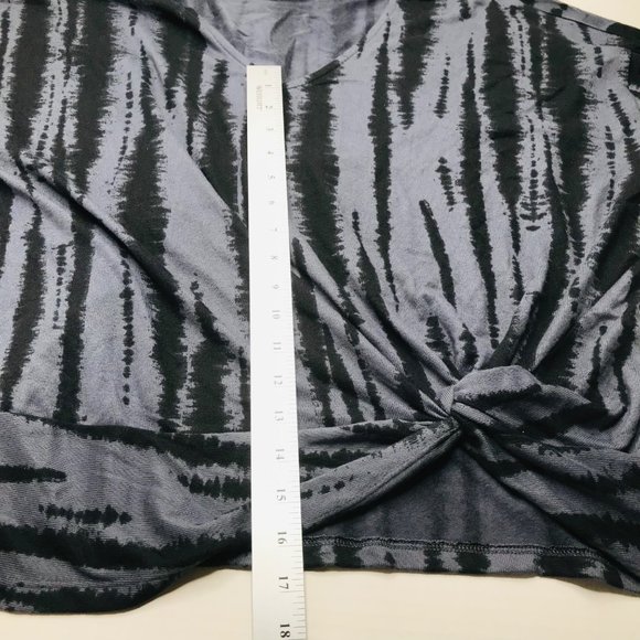 Terra And Sky Women's Size 2X 20W-22W V-Neck Twist Side Brushed Long Sleeve Top - Picture 12 of 15